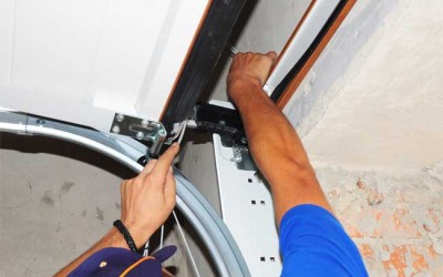 Garage Installation: How to Do it, and Why You Shouldn’t Do It Yourself